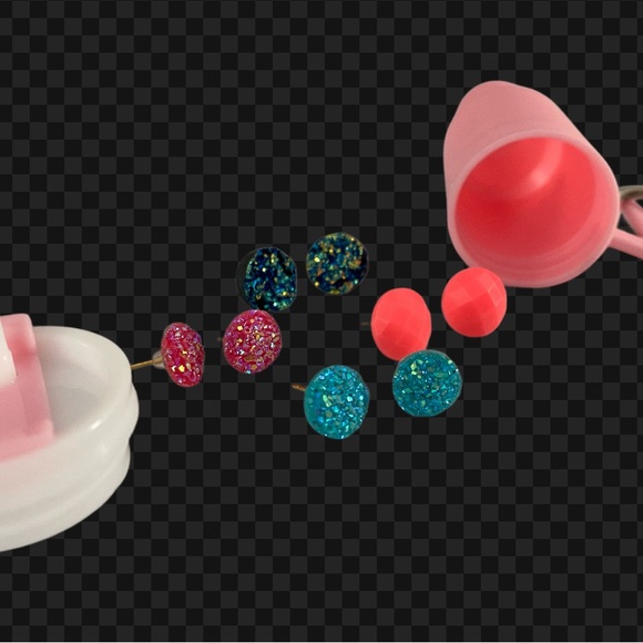 NWT Mini cup keychain and earrings - Picture 2 of 6